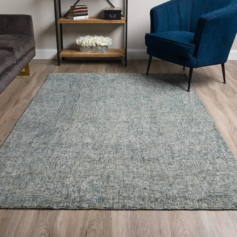 How to Choose the Perfect Rug for Your Bedroom