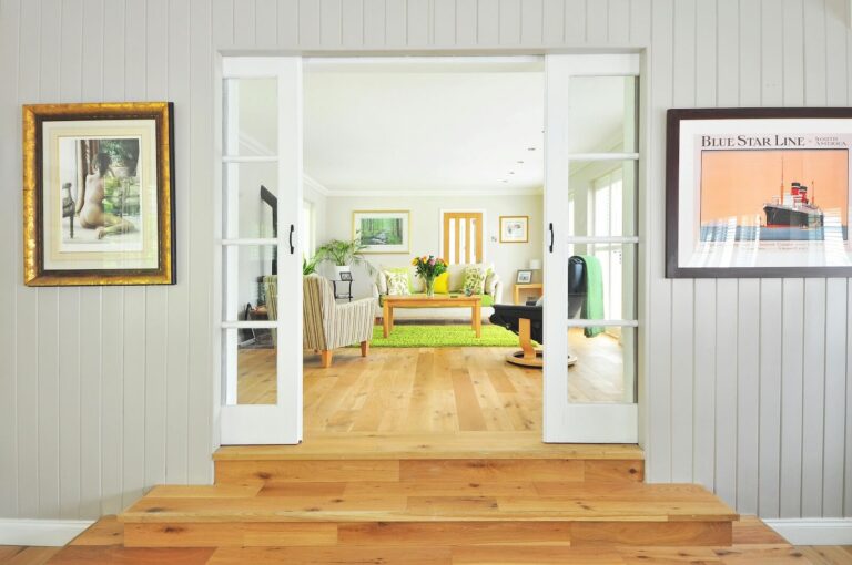 How To Choose the Right Furniture for Small Spaces Without Sacrificing Style