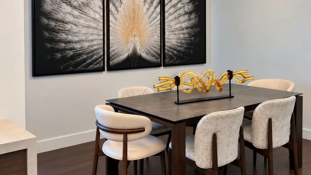 Dining room with Calligaris table and chairs